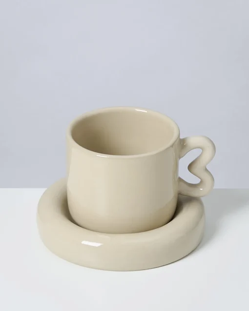 Motel a Miio Untertassen^Seia Cup & Saucer With Heart